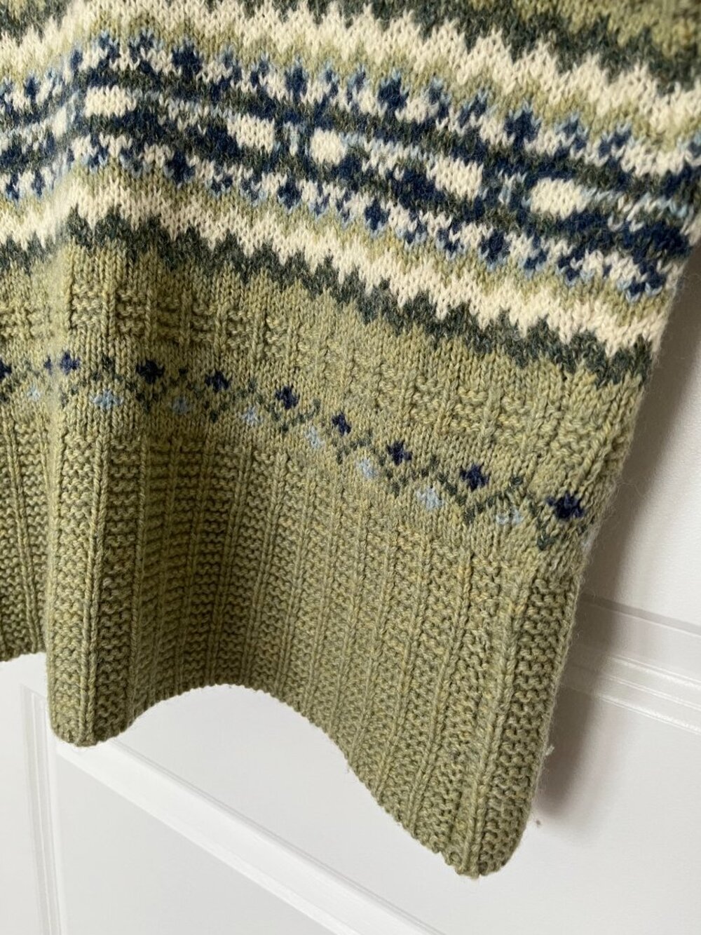 Women's Vintage Fisherman Sweater, Olive Green, Size Large, 100% Wool - Picture 13 of 14